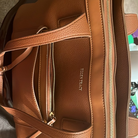 Ellen Tracy brown handbag with wallet - Picture 5 of 5